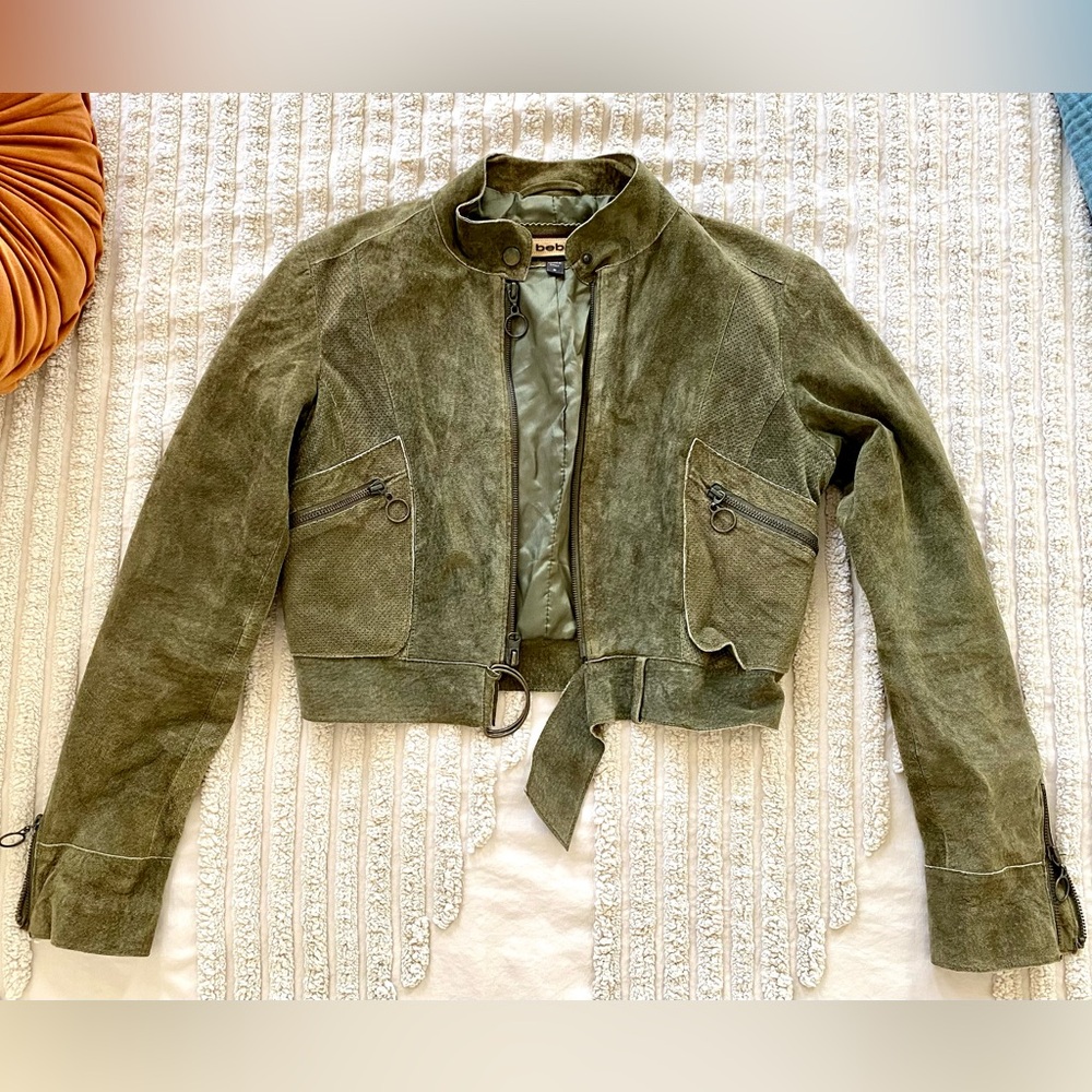 ***SOLD*** Vintage 90’s BEBE Suede Cropped jacket!